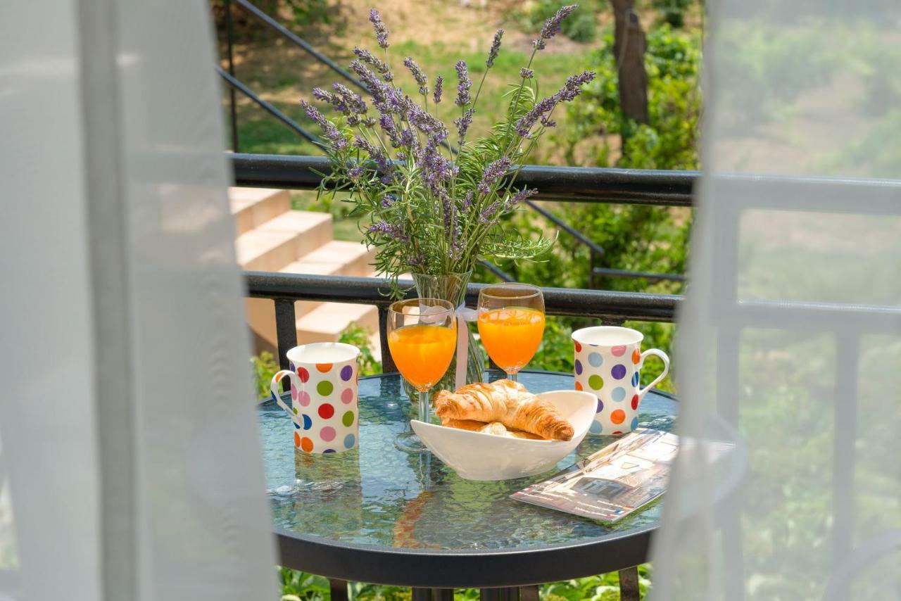Aurora Couette-café 4*
